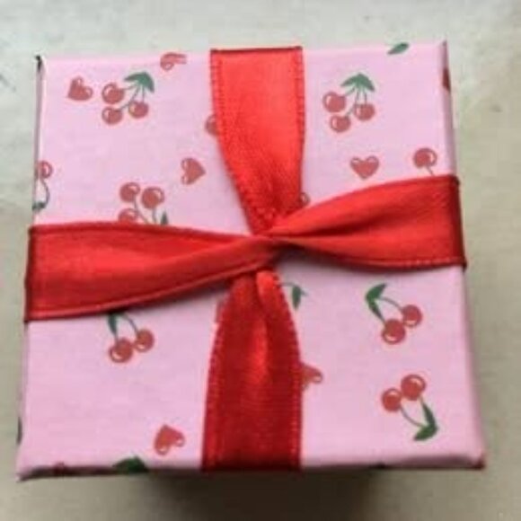 Cherry necklace - Picture 2 of 2